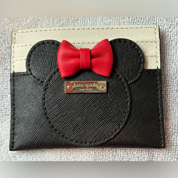 Kate Spade Black and Cream Minnie Mouse Card Holder with Red Accent - Picture 1 of 3